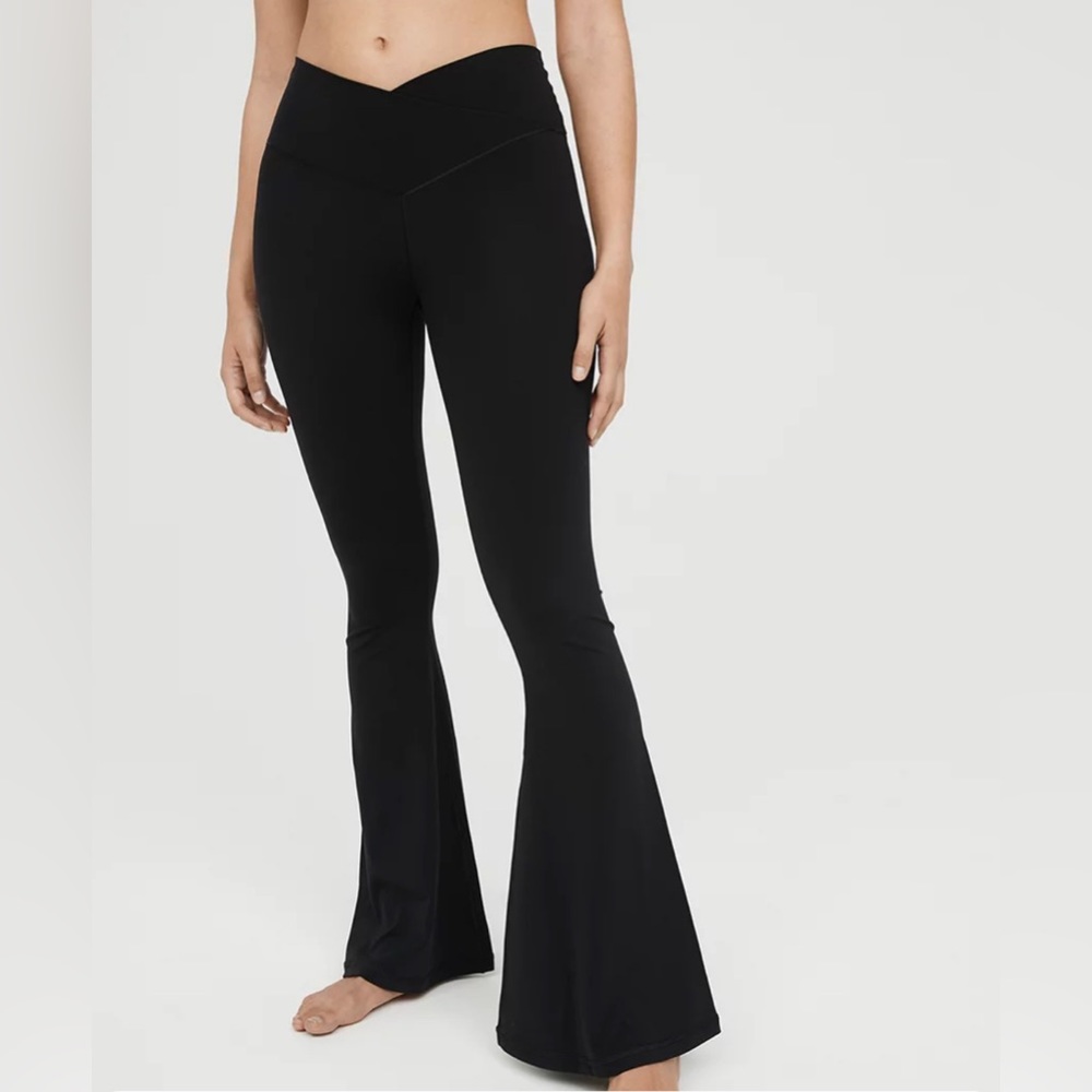 Aerie Real Me Crossover Super Flare Legging - Size Small - Black